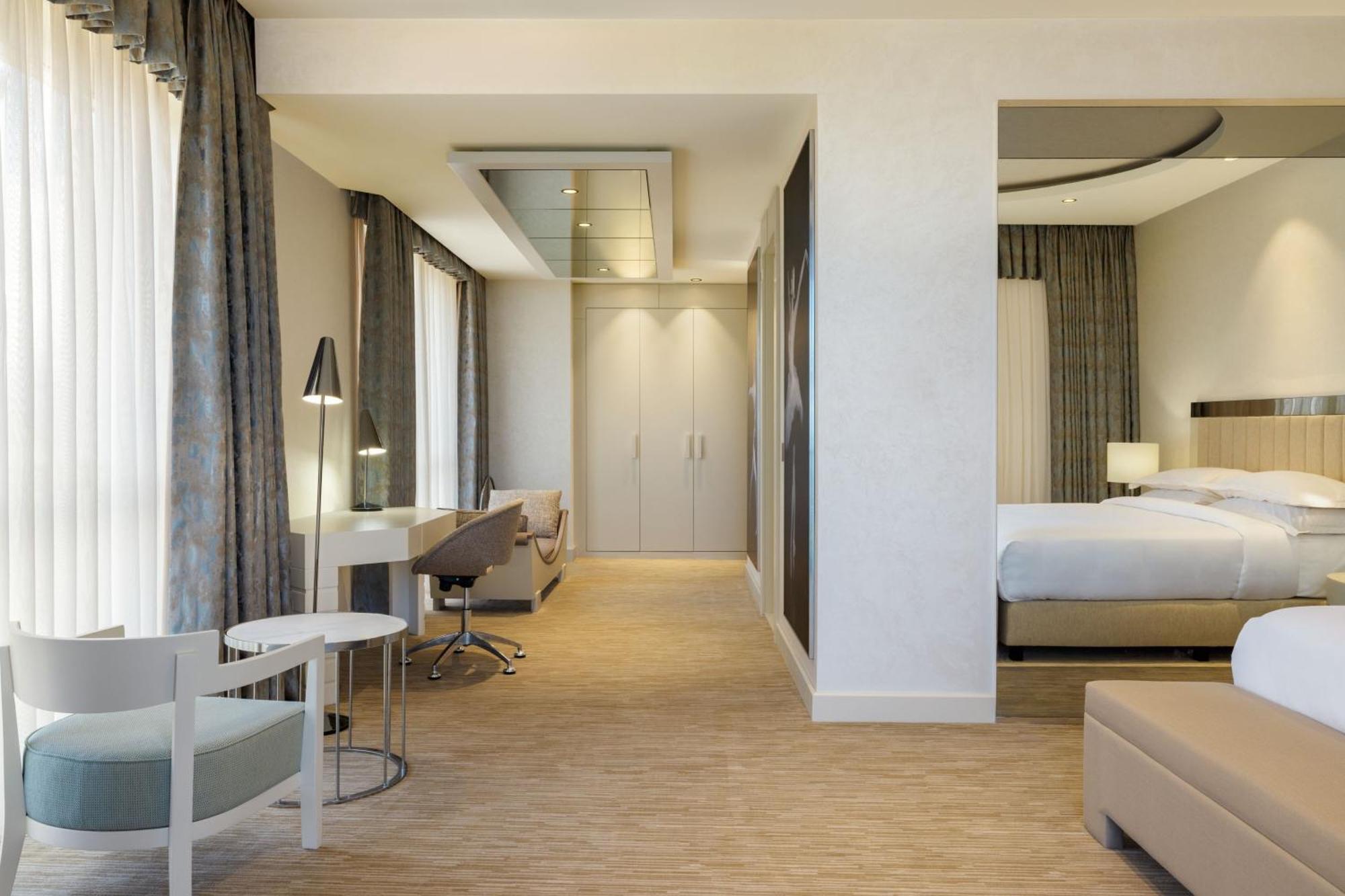 Sheraton Готель Батумі